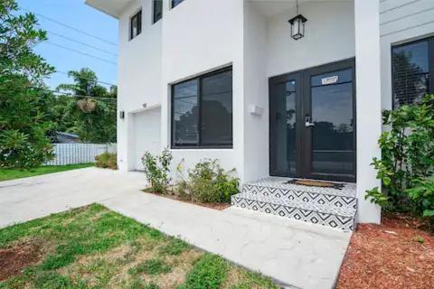 New Townhome Near Wilton/Las Olas/Beach Форт Лодърдейл Екстериор снимка